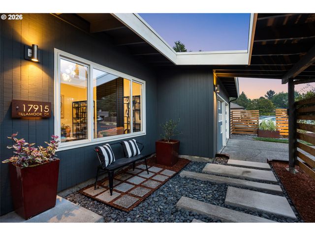 17915 Nw TILLAMOOK Dr, Portland, OR 97229