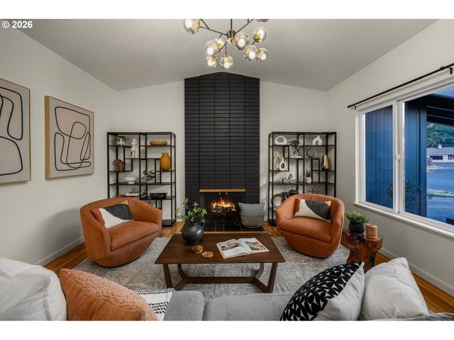 17915 Nw TILLAMOOK Dr, Portland, OR 97229