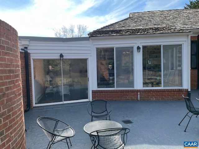 20 EDNAM VILLAGE ST, Charlottesville, VA 22903