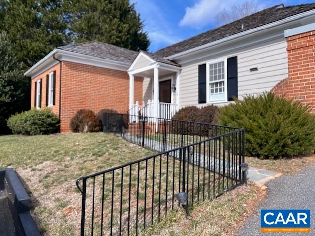20 EDNAM VILLAGE ST, Charlottesville, VA 22903