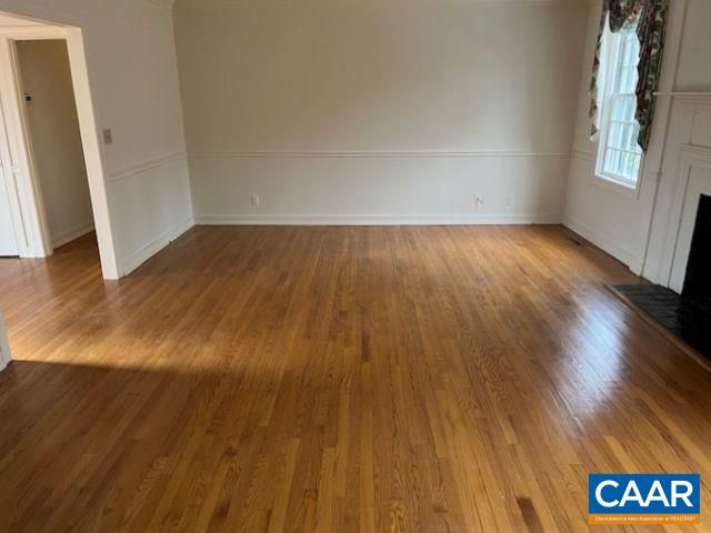 20 EDNAM VILLAGE ST, Charlottesville, VA 22903