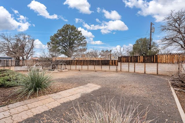 9527 Shoshone Road NE, Albuquerque, NM 87111