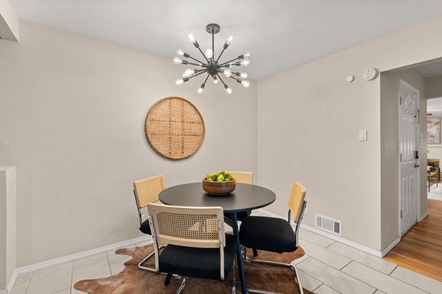 9527 Shoshone Road NE, Albuquerque, NM 87111