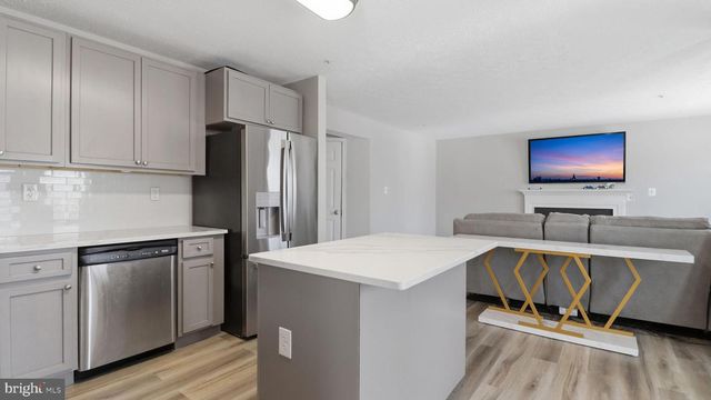 7105 FRIENDSHIP RD, Clinton, MD 20735