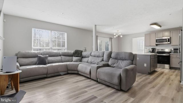 7105 FRIENDSHIP RD, Clinton, MD 20735