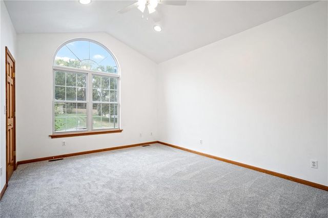 1024 Grace Lane, Boonville, MO 65233