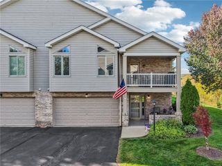 9504 Sundance Dr, South Fayette, PA 15017