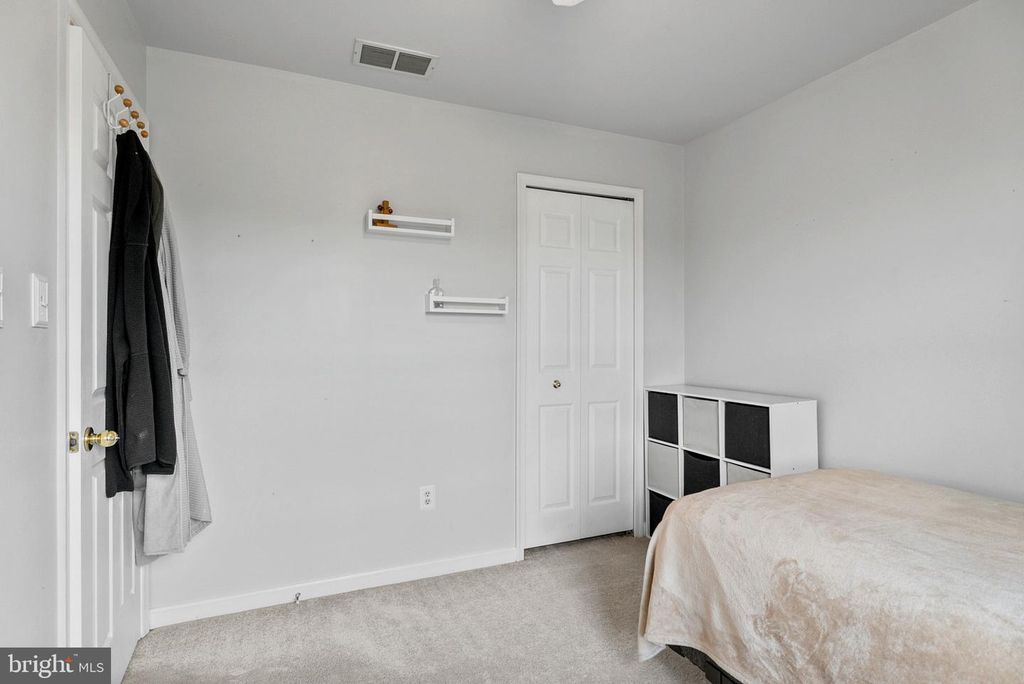 Image 18 of property listing at 106 LARKHILL CT, Westminster, MD 21157