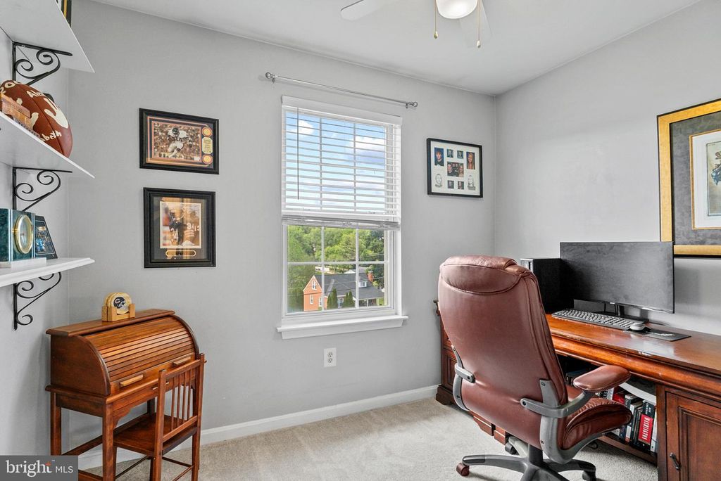 Image 19 of property listing at 106 LARKHILL CT, Westminster, MD 21157