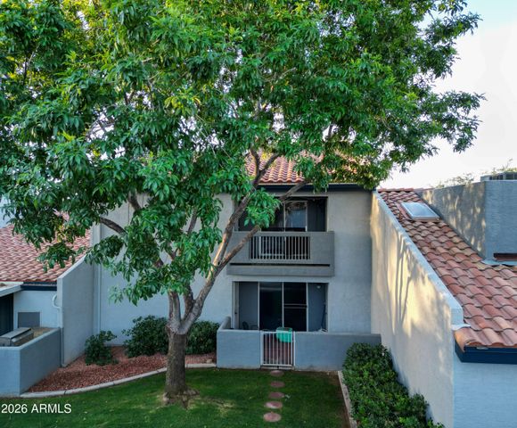 220 N 22nd Place 2006, Mesa, AZ 85213