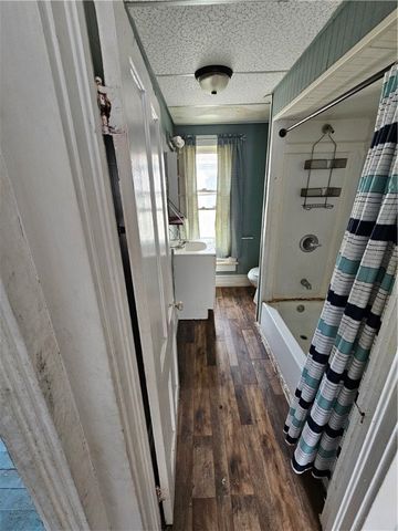 510 Waldo St, New Castle, PA 16101