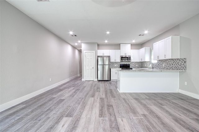 9306 Bean Street Street B, Houston, TX 77028