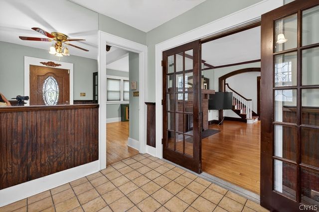 1062 Bellevue Avenue, Syracuse, NY 13204