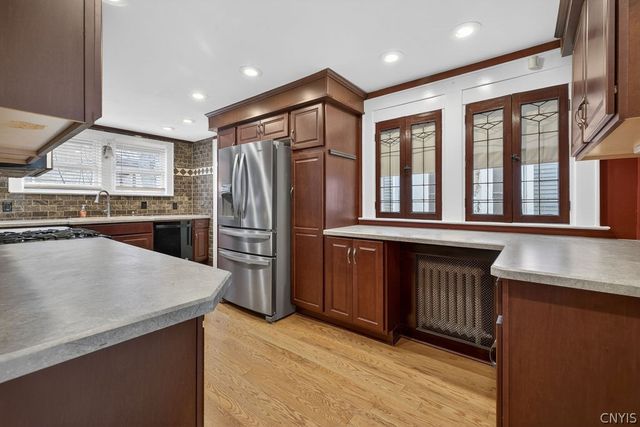 1062 Bellevue Avenue, Syracuse, NY 13204
