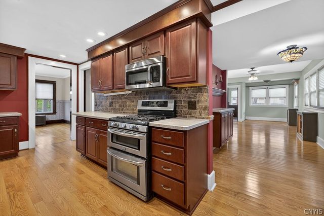 1062 Bellevue Avenue, Syracuse, NY 13204