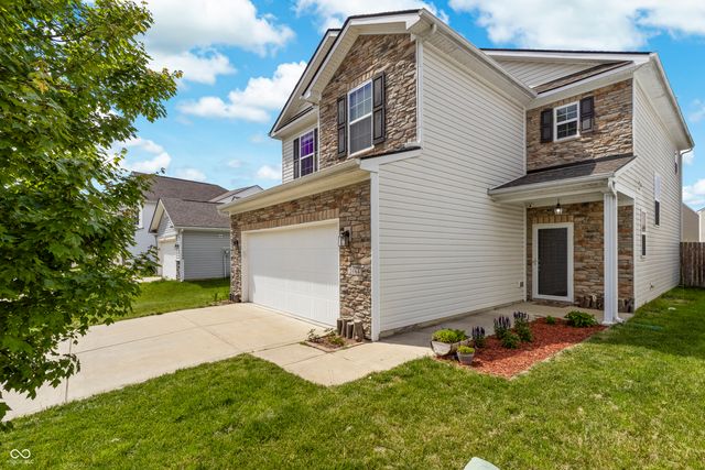 2064 Shadow Creek Boulevard, Columbus, IN 47201
