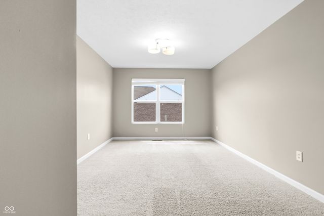 2064 Shadow Creek Boulevard, Columbus, IN 47201