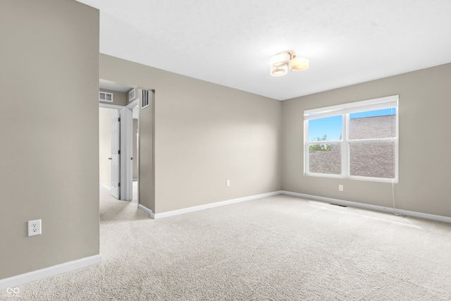 2064 Shadow Creek Boulevard, Columbus, IN 47201