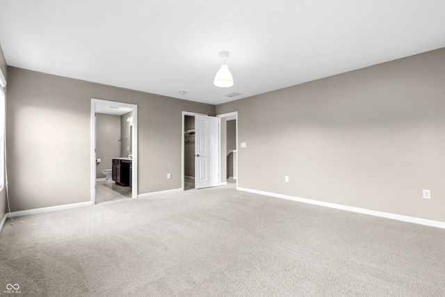 2064 Shadow Creek Boulevard, Columbus, IN 47201