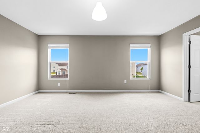 2064 Shadow Creek Boulevard, Columbus, IN 47201