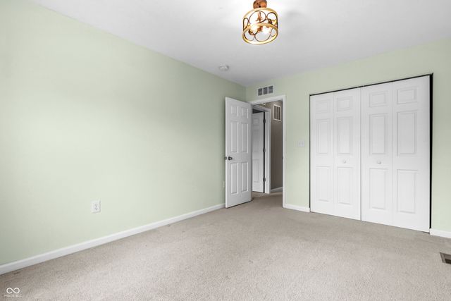 2064 Shadow Creek Boulevard, Columbus, IN 47201