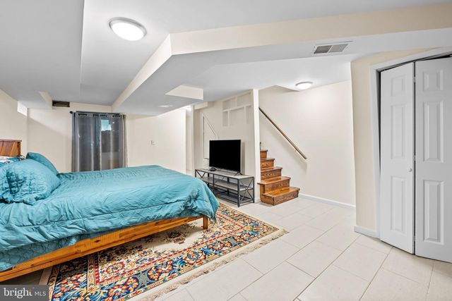 333 GROVE PARK RD, Baltimore, MD 21225