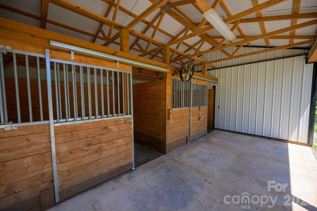1151 Shady Lane, Marion, NC 28752