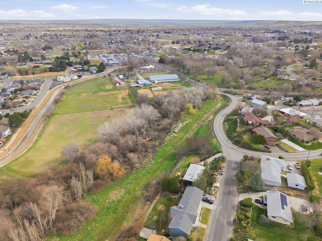 NKA W 27th Ave, Kennewick, WA 99336