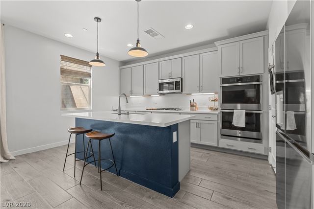 9893 Cullin Range Avenue, Las Vegas, NV 89166