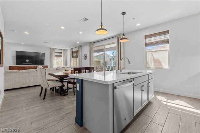 9893 Cullin Range Avenue, Las Vegas, NV 89166