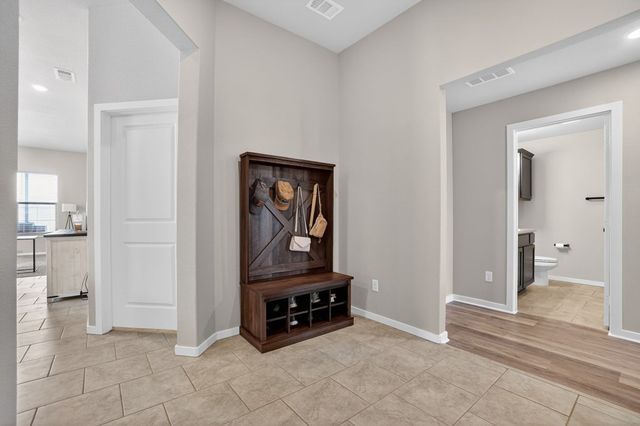 6503 Ranch Ave, Midland, TX 79705