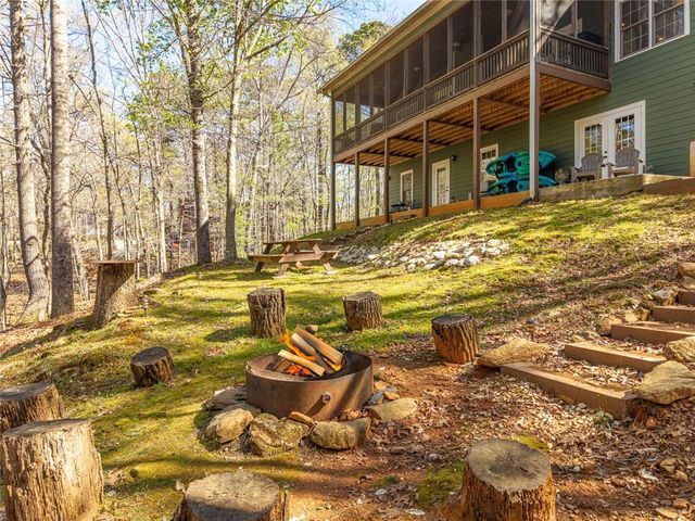 144 Monet Drive, Ellijay, GA 30540
