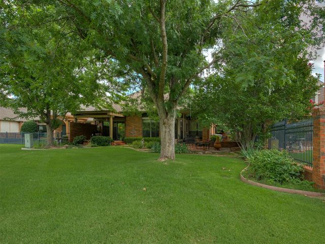 1032 Riviera Drive, Norman, OK 73072