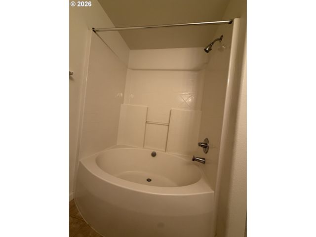 780 Nw 185TH Ave 204, Beaverton, OR 97006
