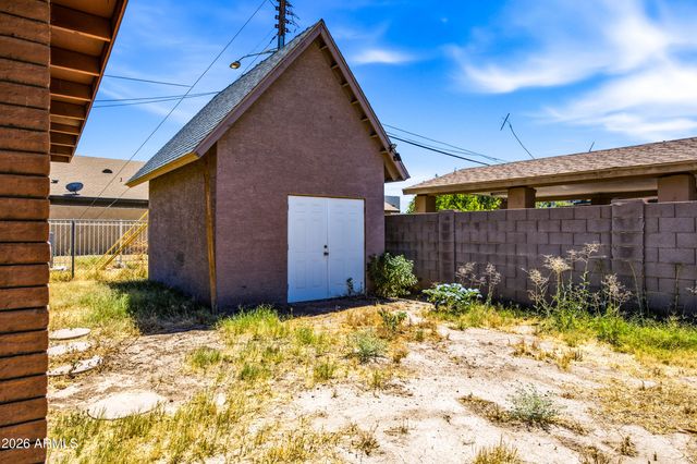 3905 W ALMERIA Road 2, Phoenix, AZ 85009