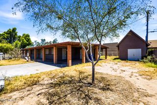 3905 W ALMERIA Road 2, Phoenix, AZ 85009