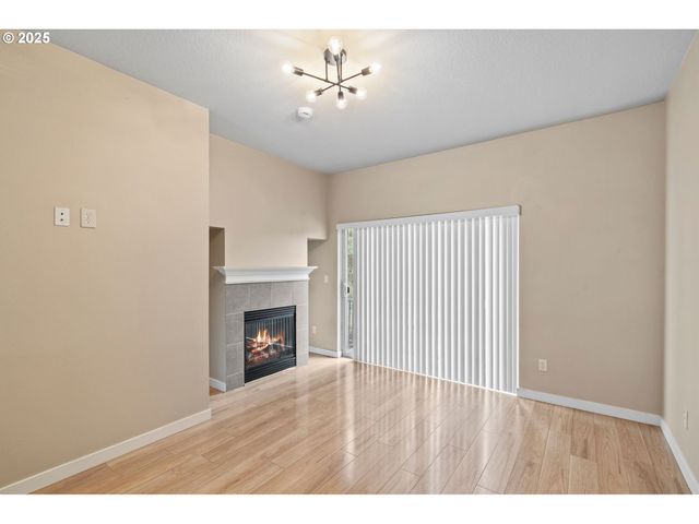 10442 Sw AKILEAN Ter, Tigard, OR 97223