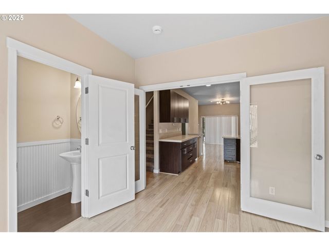 10442 Sw AKILEAN Ter, Tigard, OR 97223