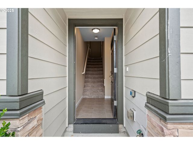 10442 Sw AKILEAN Ter, Tigard, OR 97223