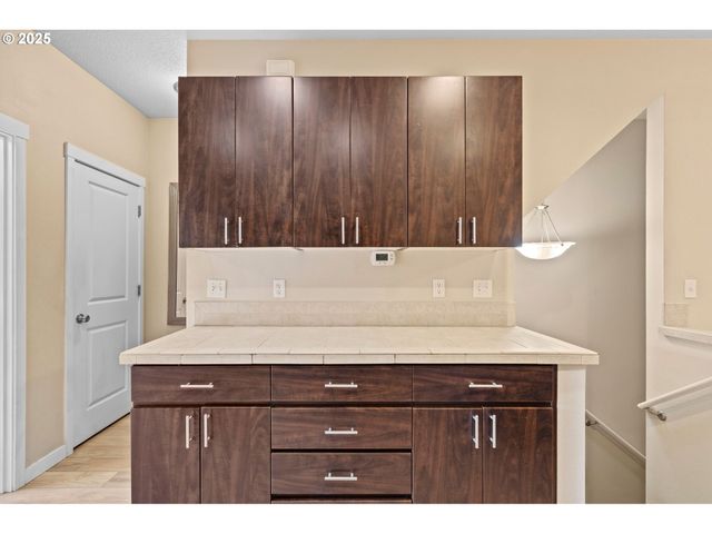 10442 Sw AKILEAN Ter, Tigard, OR 97223