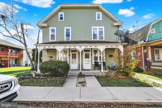 220-222 E PARK ST, Elizabethtown, PA 17022