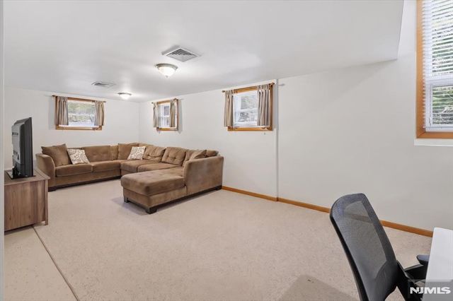 600 Sloat Place, River Vale, NJ 07675