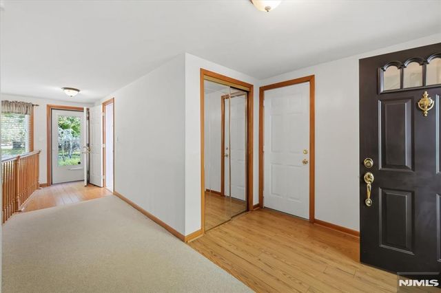 600 Sloat Place, River Vale, NJ 07675
