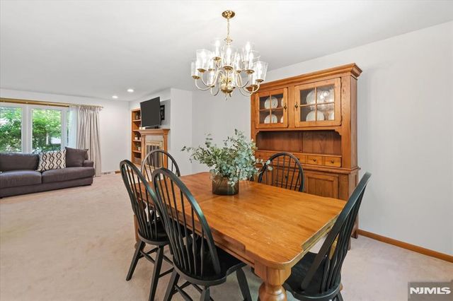 600 Sloat Place, River Vale, NJ 07675