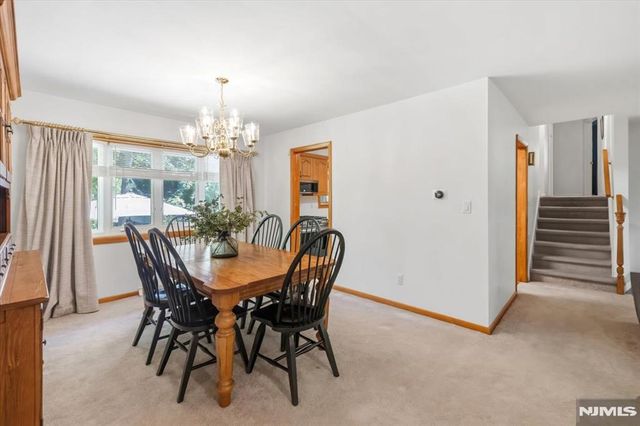 600 Sloat Place, River Vale, NJ 07675