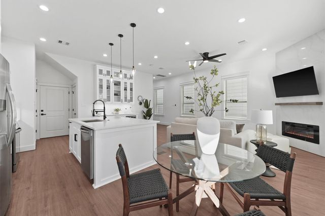 6124 Endeavor Heights Road, Houston, TX 77091