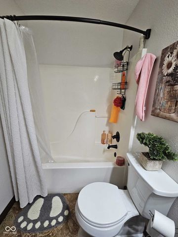 5406 Cradle River Court, Indianapolis, IN 46221