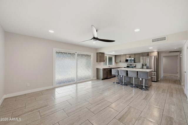 10020 N 52ND Drive, Glendale, AZ 85302