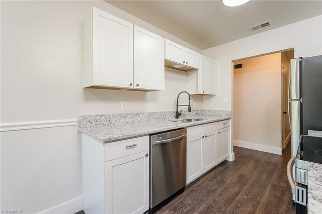 1805 Greencedar Lane, Winston-salem, NC 27127