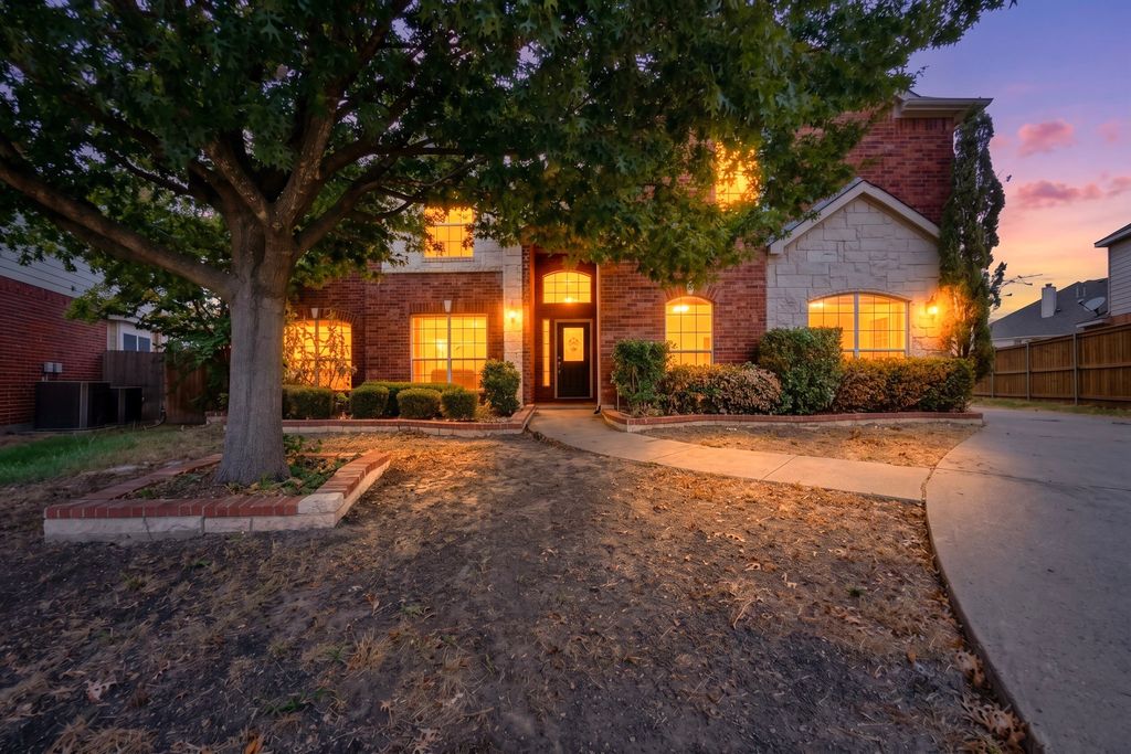 8504 Cedar Brush Court, Fort Worth, TX 76123 — exterior